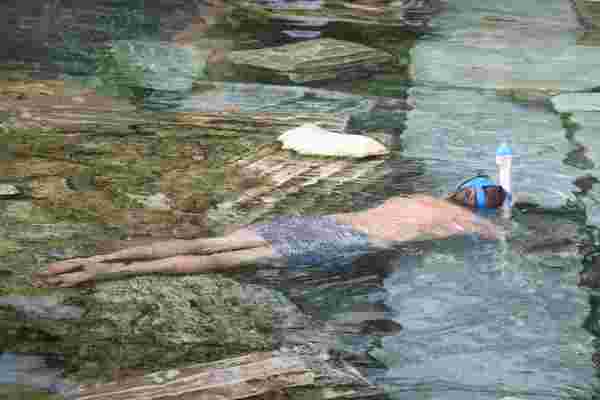 Pamukkale de kış ortasında antik havuzda yüzme keyfi #3