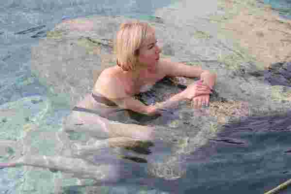 Pamukkale de kış ortasında antik havuzda yüzme keyfi #6