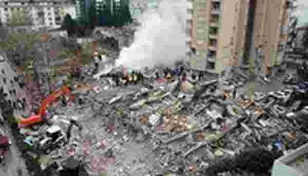 10 ili vuran 7,7 şiddetli depremin ardından 1300'den fazla artçı deprem gerçekleşti
