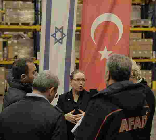 İsrail Büyükelçisi Lillian AFAD'a 60 ton yardım malzemesi teslim etti