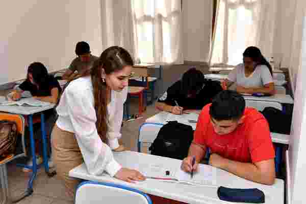 Gençlerin üniversite hayalleri Mersin Büyükşehir Belediyesinin destekleriyle gerçek oldu
