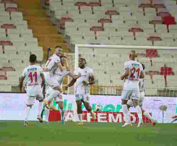 Trendyol Süper Lig: Sivasspor: 0 - Antalyaspor: 1 (Maç devam ediyor)
