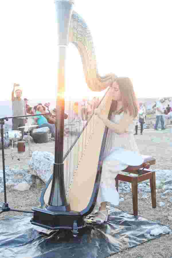 20 asırlık tapınakta gün batımı konseri düzenlendi
