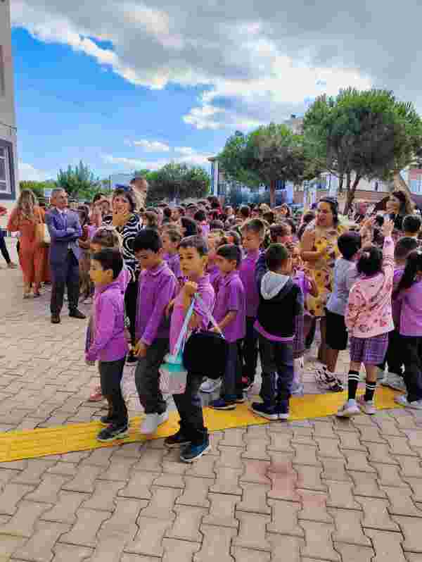 Başkan Elbi’den öğrencilere akıllı saat müjdesi
